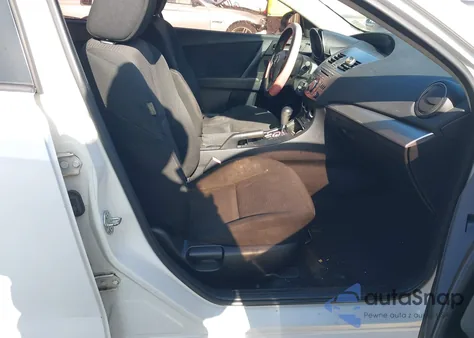 2013 Mazda Mazda3 I Sv z USA, uszkodzony, nr VIN JM1BL1TF5D1838241